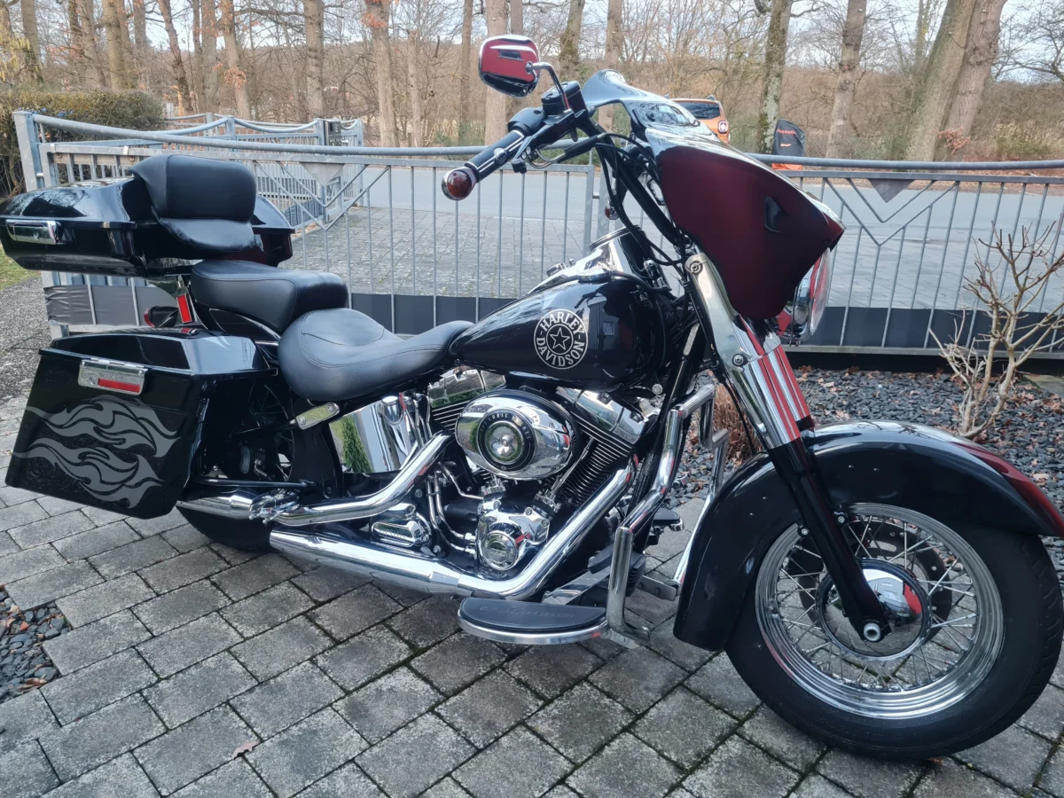 Bild vom Datenblatt Harley-Davidson FLSTC Heritage Softail Classic 103